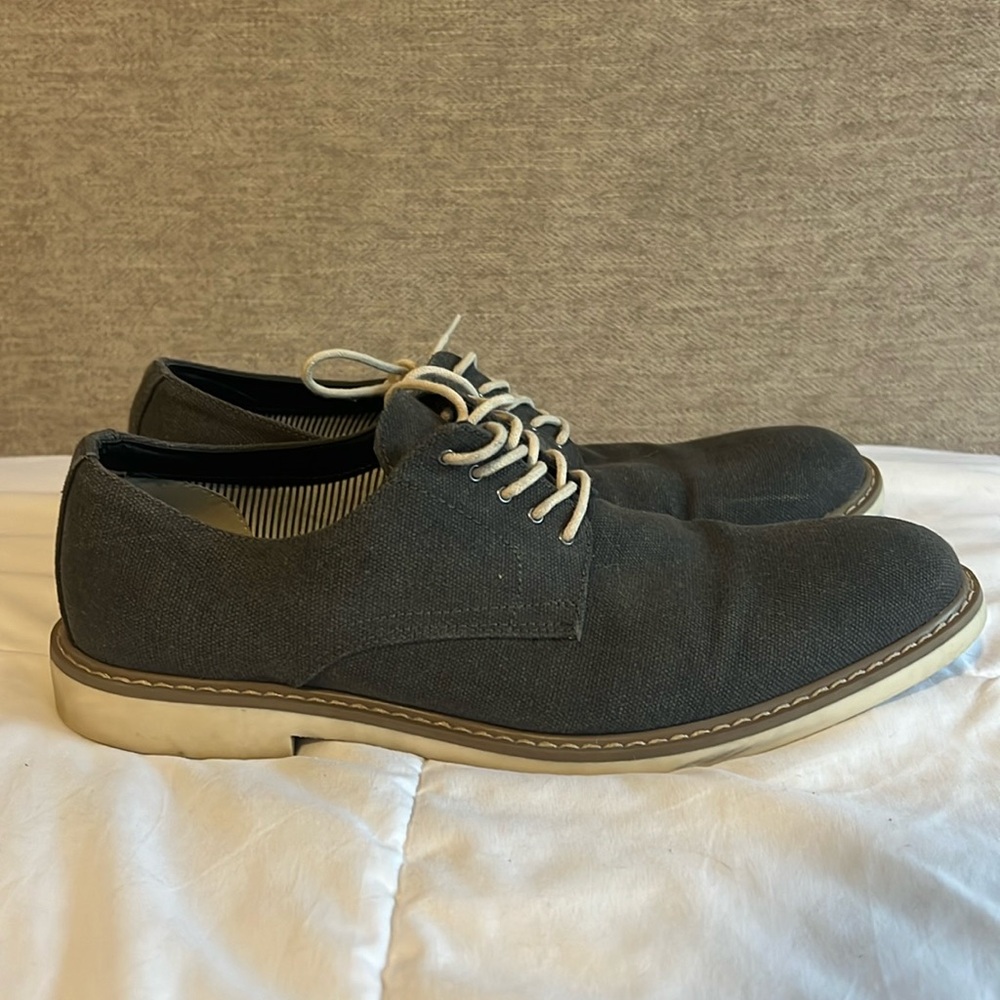 Public Opinion Oxford Grey Canvas Dress Shoes